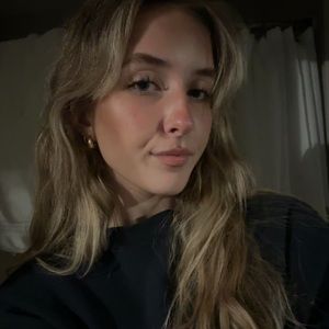 Meet your Posher, Ava